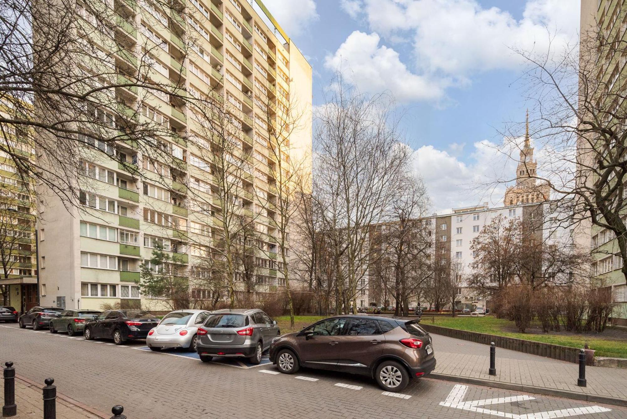 Metro Swietokrzyska Apartment Warsaw
