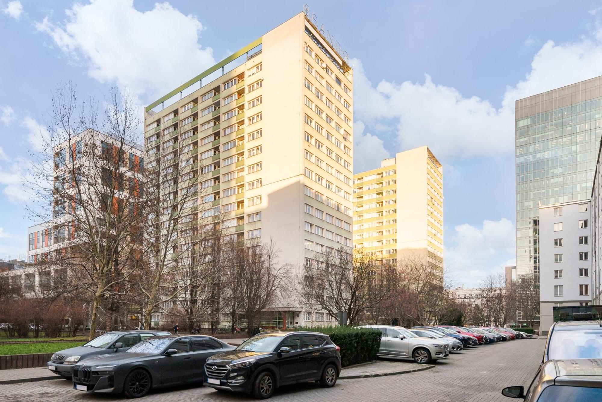 Metro Swietokrzyska Apartament
